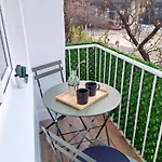 아파트 Lovely Near Centre *