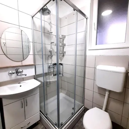 Lovely Near Centre *